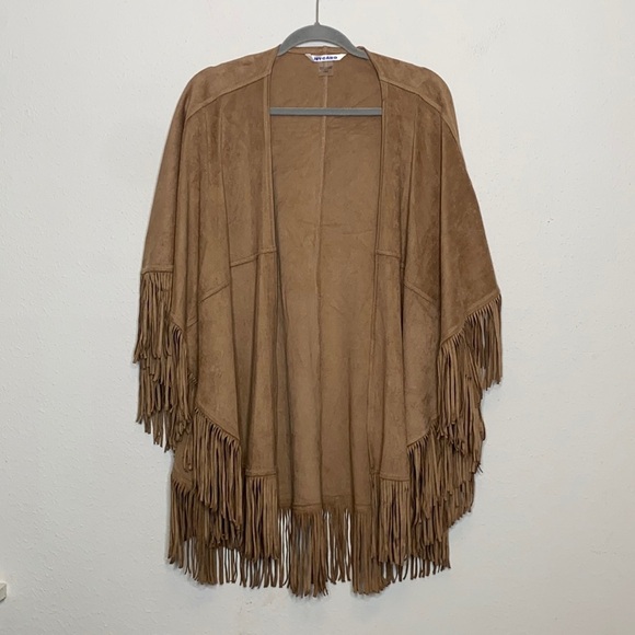 Nygard Women's Camel Color Faux Suede Fringed Shawl Western Boho One Size - Picture 2 of 8